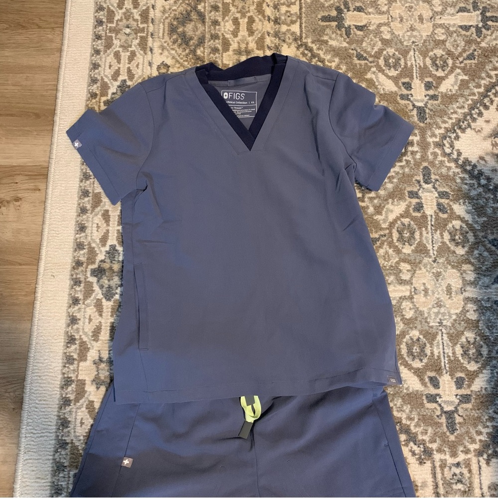 NWT FIGS space navy scrub set